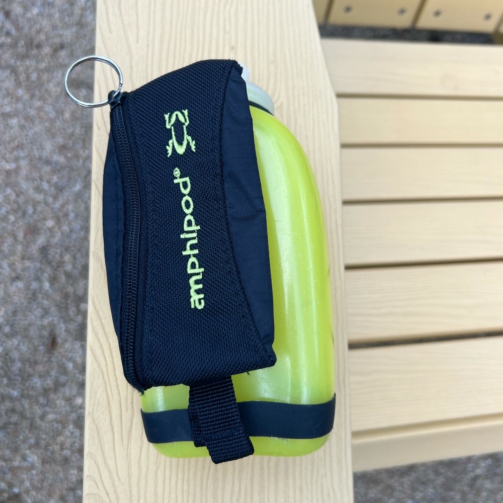 Amphipod Handheld Hydration